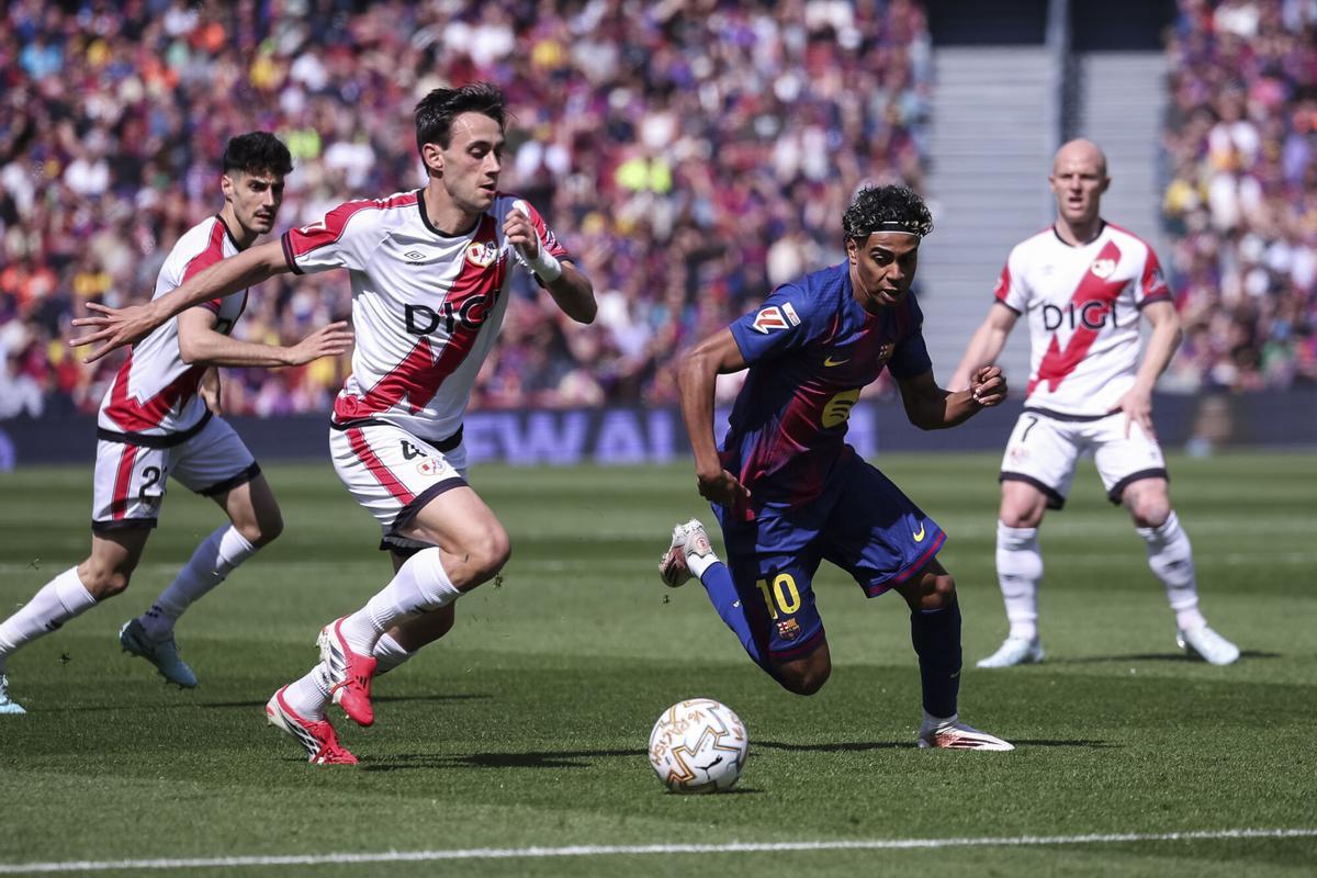 Lamine Yamal y Pedro Díaz. Lamine Yamal y Pedro Díaz.