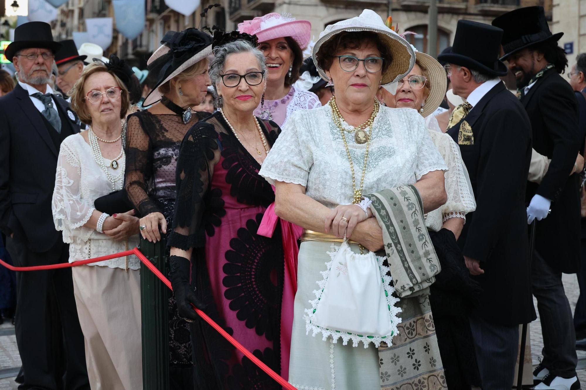 Inicio de la Feria Modernista de Alcoy 2025