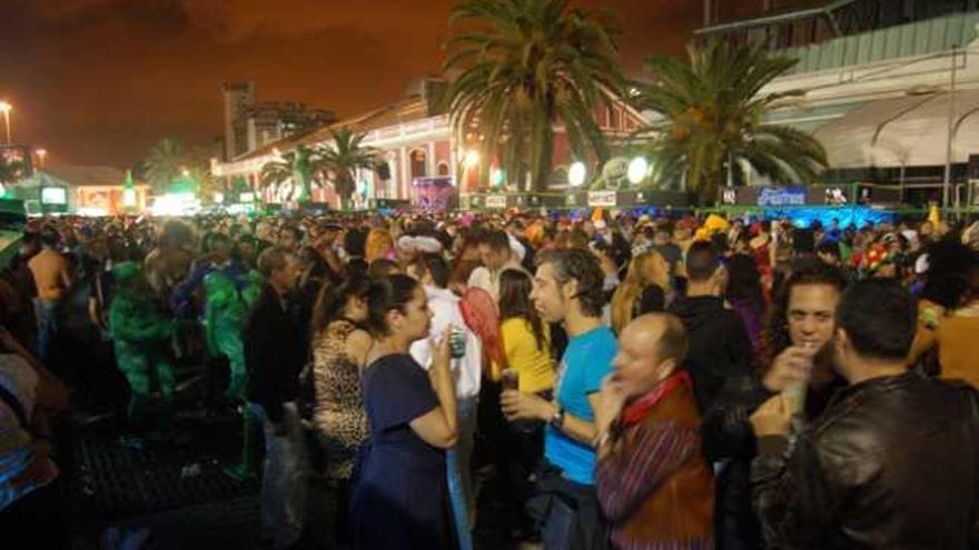 El Ayuntamiento logra cubrir la oferta de chiringuitos y barras del carnaval