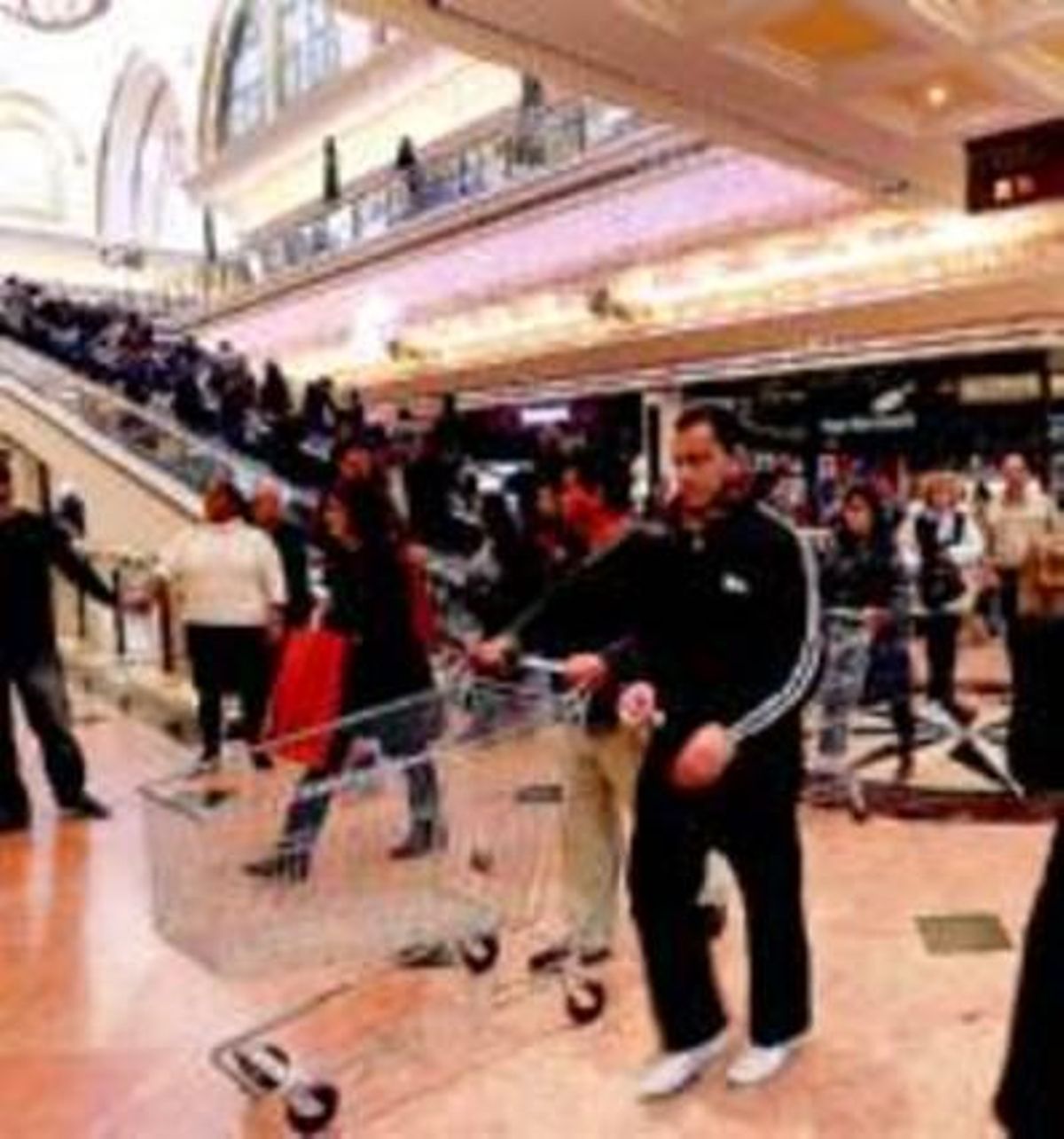 El centre comercial Gran Via 2, el diumenge 23 de desembre.