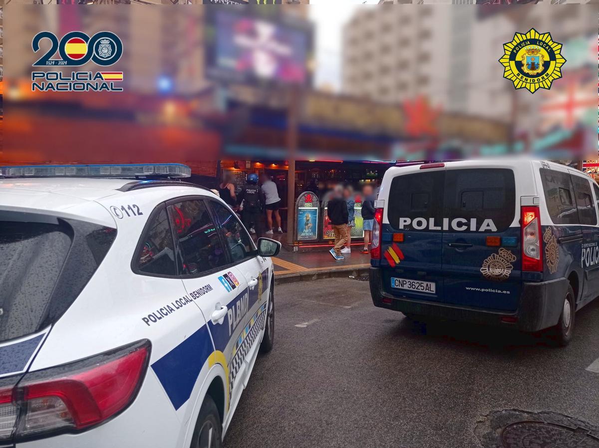 Imagen del operativo policial en Benidorm.