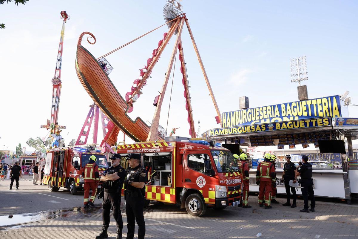 El incendio ha sido junto al Barco Vikingo.