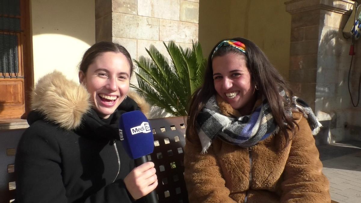 Claudia Arrufat y Sandra Segarra hacen ‘La Panderola’ desde la plaza Mayor