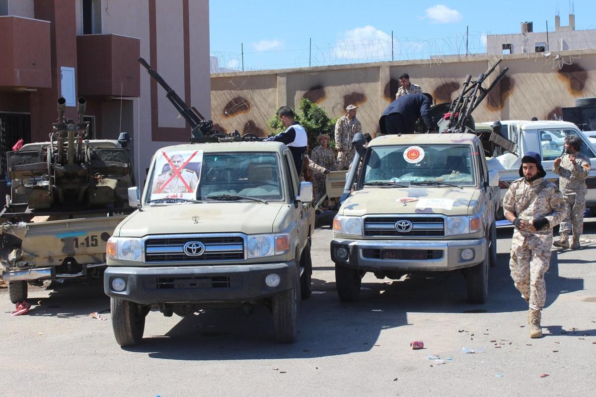 tripoli libia combates 20190408-636903504823539986