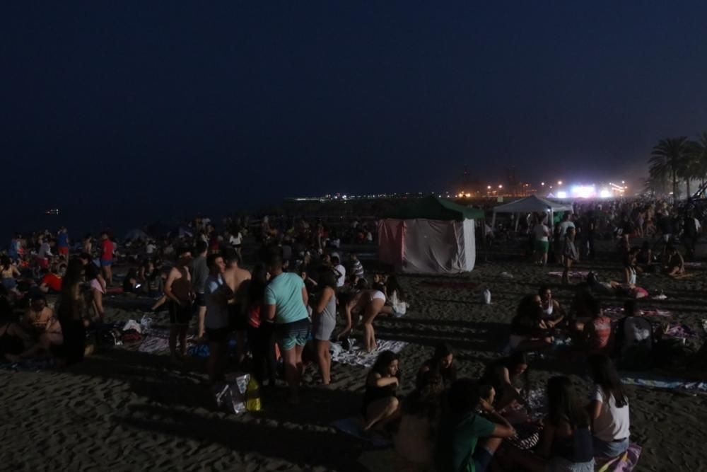 Málaga celebra la noche de San Juan en sus playas