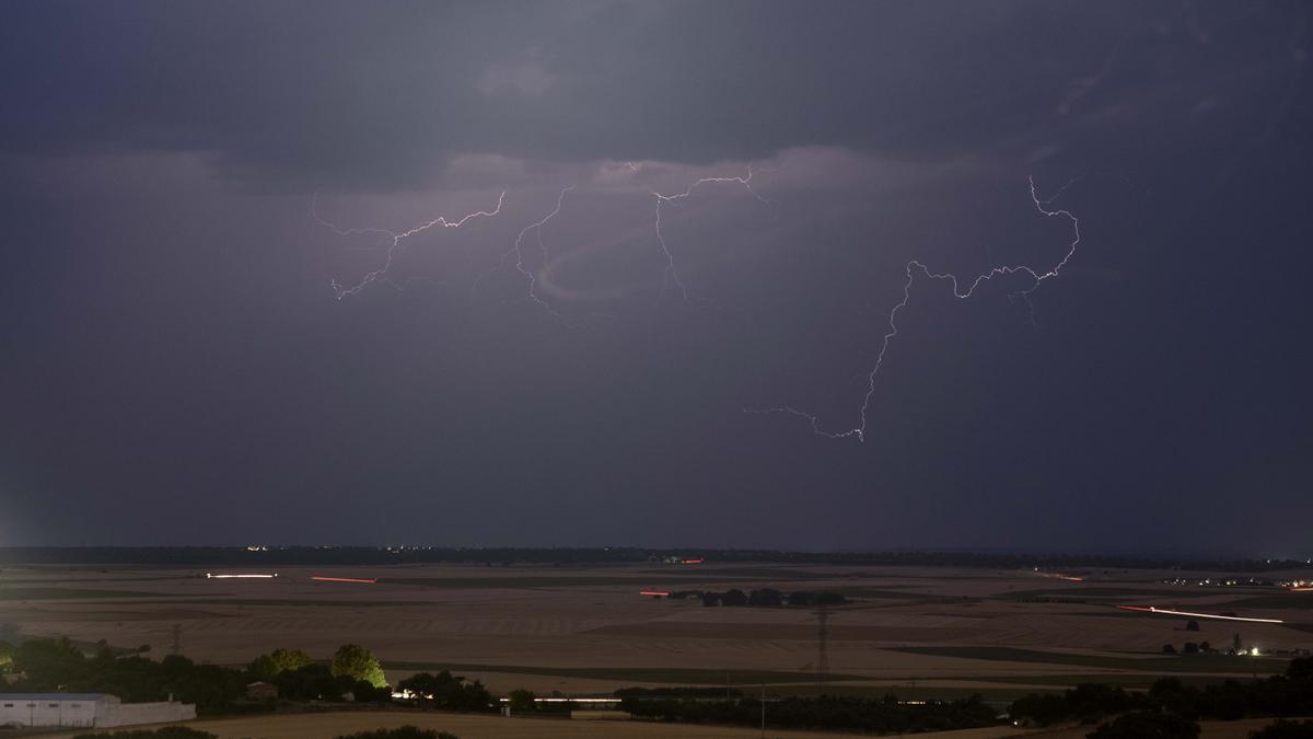 Noche de tormentas eléctricas en Salamanca.