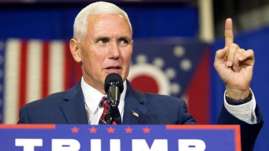 El vicepresidente, Mike Pence, un probado conservador extremo