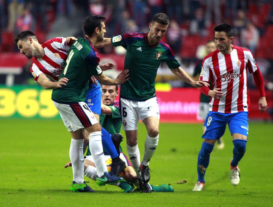 El partido entre el Sporting y el Osasuna, en imágenes