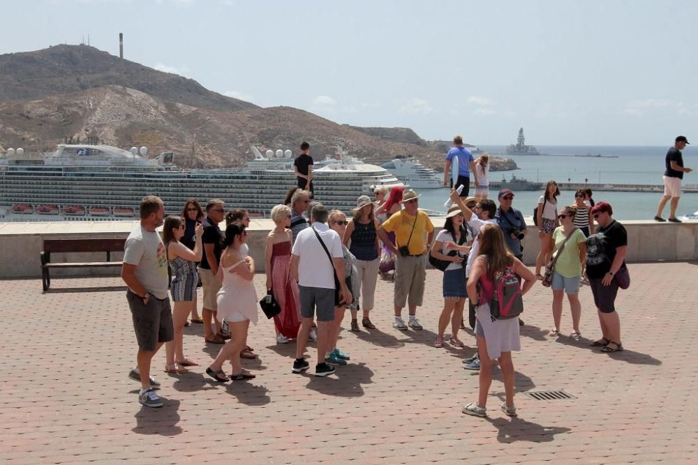 Turistas en Cartagena en el Puente de agosto