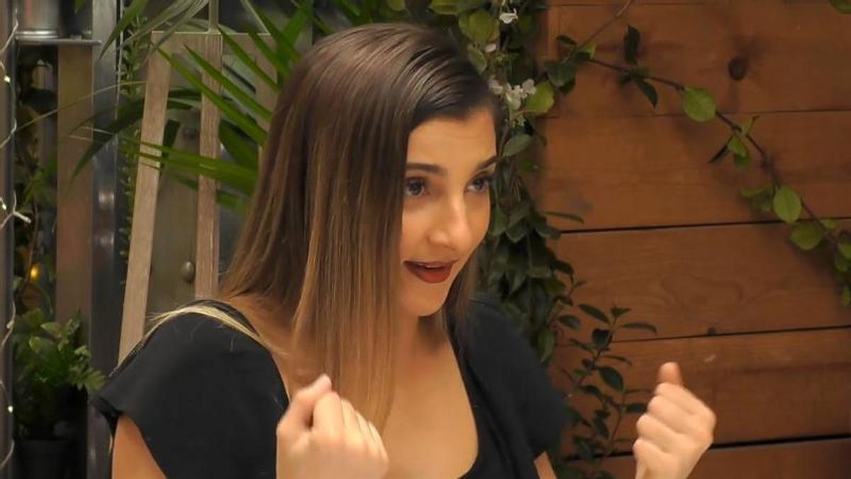 Rallada durante su cita con Daniel en 'First Dates'.