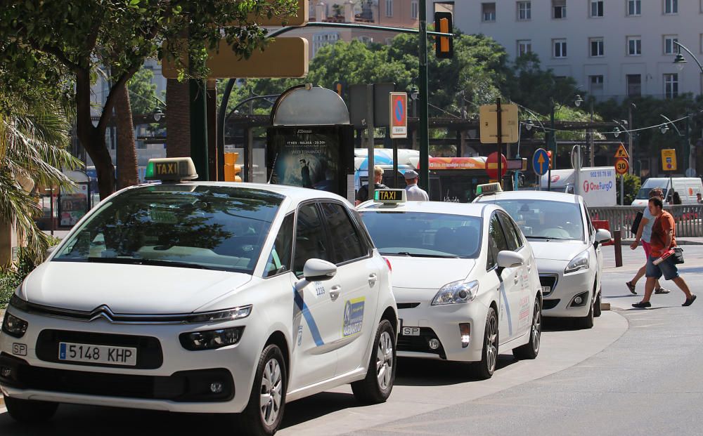 Los taxistas malagueños se suman a la huelga