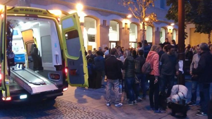 Una ambulància que s&#039;ha desplaçat per atendre l&#039;home.