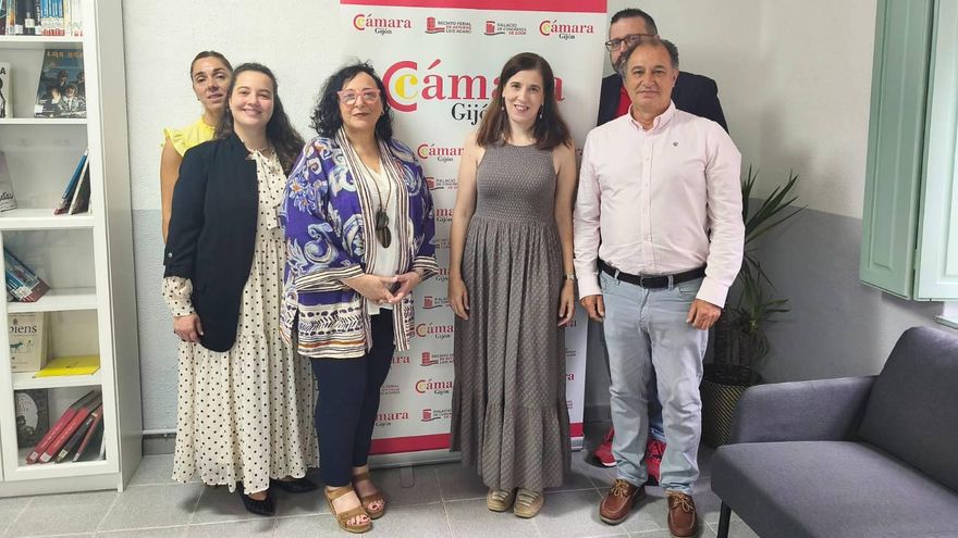 Eva Arnaldo, Altea Álvarez , Rosa Ruisánchez, Carmen Robledo, Balbino José González y Tomás Santos