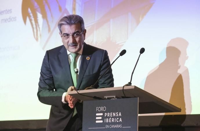 LAS PALMAS DE GRAN CANARIA. Foro Prensa Ibérica en Canarias, Vicepresidente del Gobierno de Canarias,  Román Rodríguez  | 14/01/2020 | Fotógrafo: José Pérez Curbelo