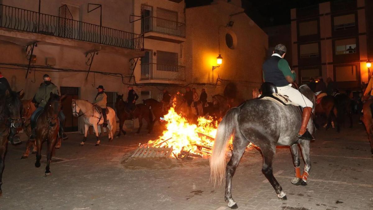 Imagen de archivo de la fiesta de Sant Antoni de l'Alcora.