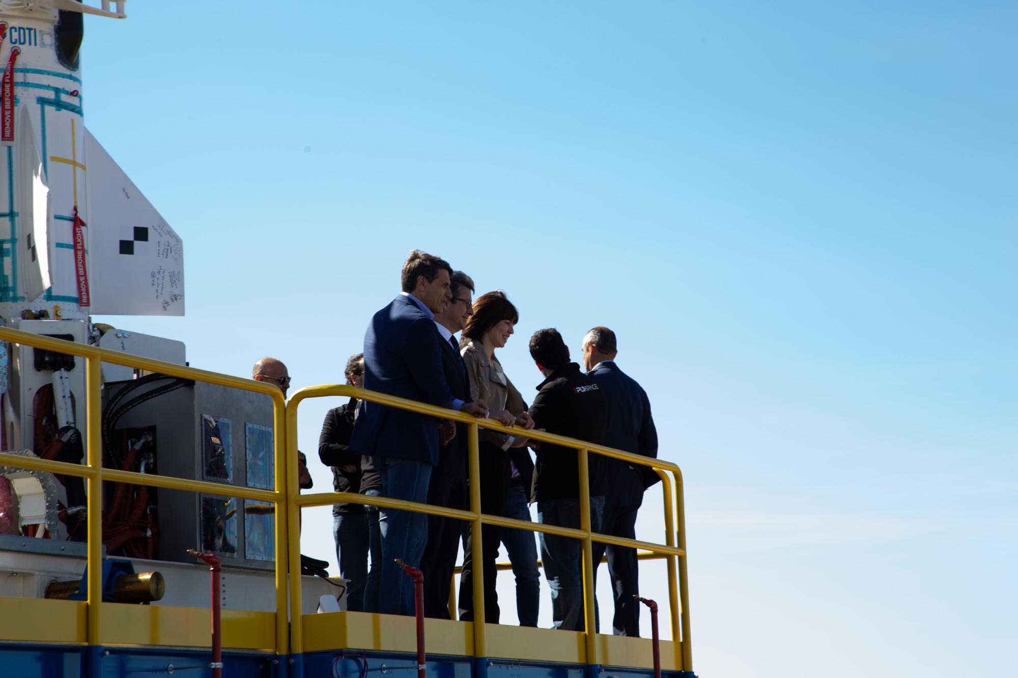 Pedro Sánchez confía en que el cohete de Elche pondrá al país a la vanguardia aeroespacial