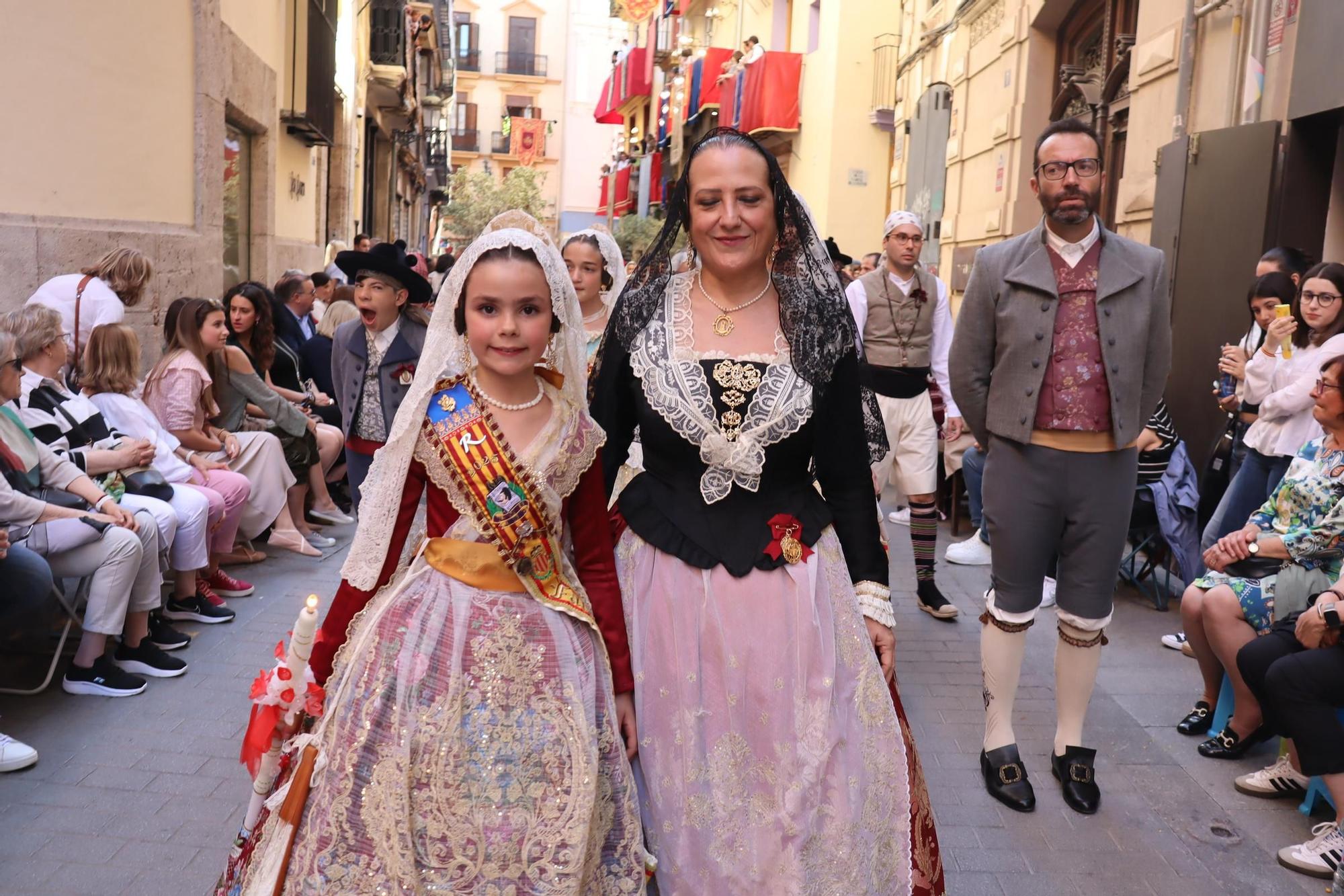 Comisiones de falla en la Procesión de la Virgen (3/5)