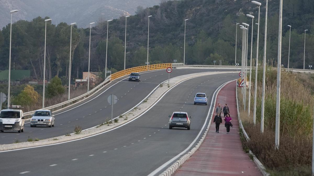Imagen de archivo de la carretera CV-645 a su paso por Xàtiva.