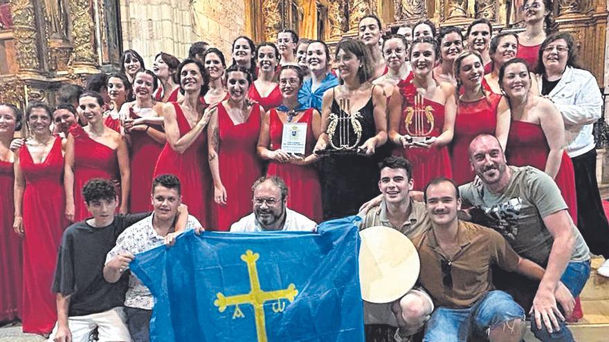 Gran triunfo de &quot;Aurum&quot; en la cita de la canción marinera de San Vicente