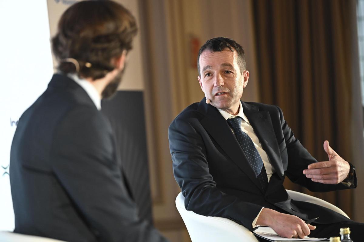 El presidente de Indra, Ángel Escribano, participa en el encuentro organizado por Expansión, centrado en la industria de defensa, en el que se abordan temas como Europa, la autonomía estratégica y la inversión, celebrado el 16 de marzo de 2026