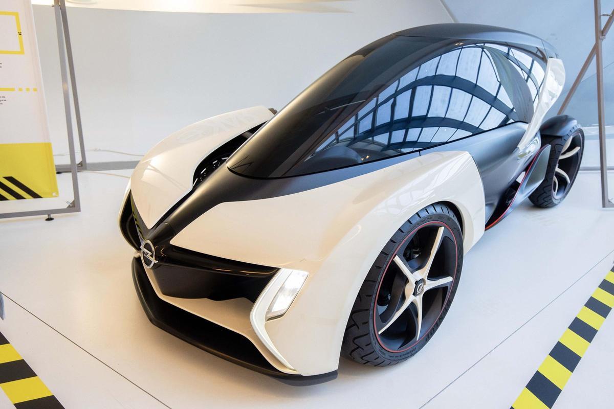 Opel Love: Más de 25 piezas icónicas del Museo Opel visitan España por primera vez