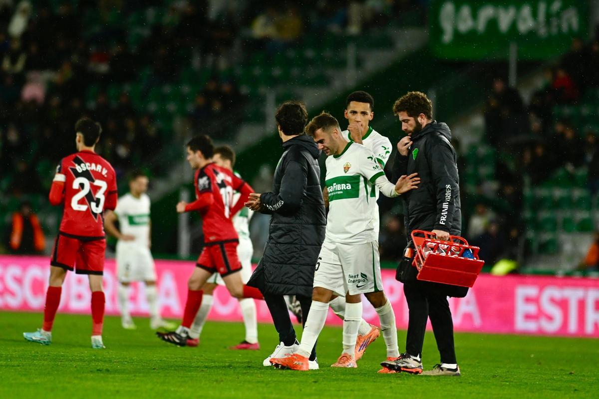Elche CF - Rayo Vallecano: el último partido del 2025 de los franjiverdes, en imágenes
