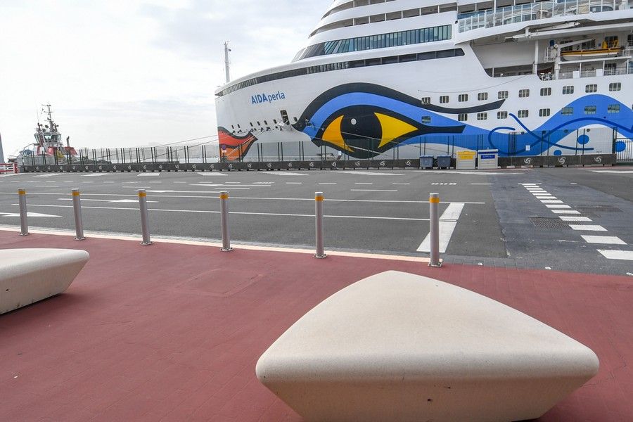 Cruceristas en el muelle Santa Catalina