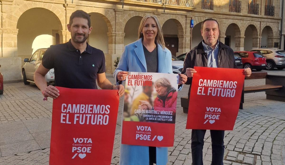 Arranque de campaña del PSOE a las Cortes de Castilla y León en Benavente con la numero 2, Patricia Martín.