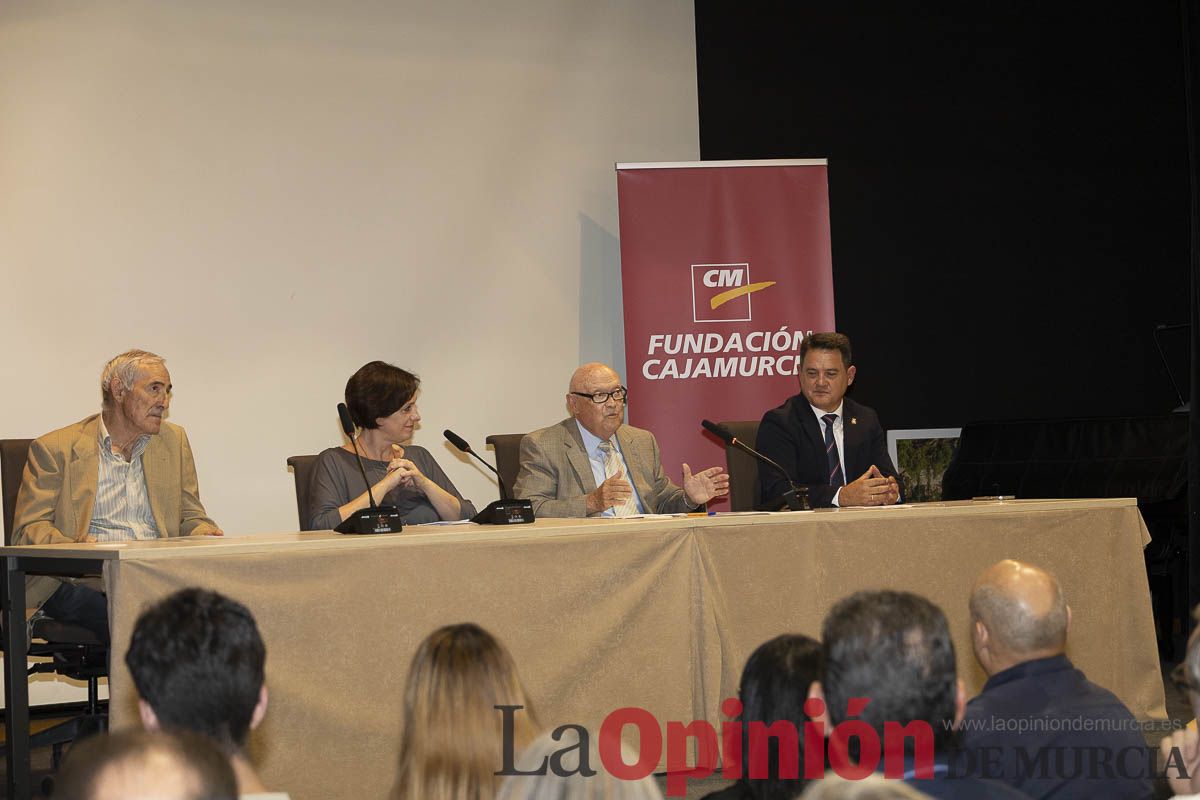 Entrega de los premios de la Fundación Robles Chillida a estudiantes caravaqueños