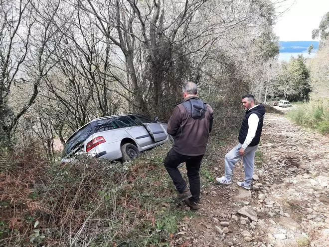 Google Maps "estrella" un coche en los montes de O Morrazo