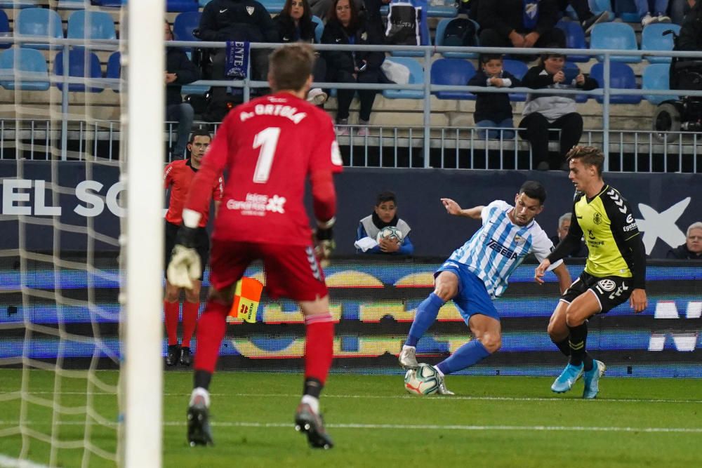 Partido del Málaga CF y el Tenerife en La Rosaleda.