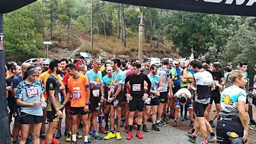 Els corredors de la Cursa de Castelltallat, a punt per a la sortida