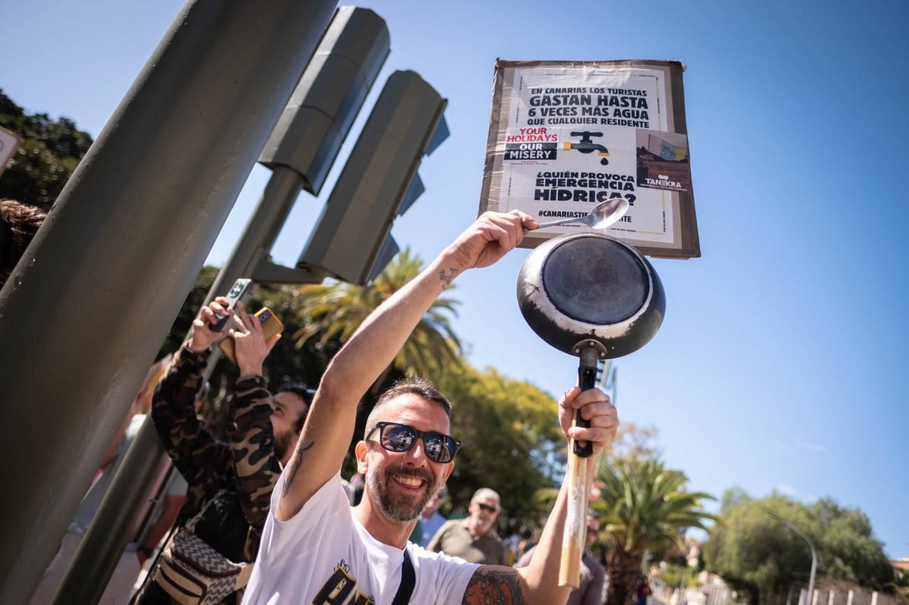 Manifestación contra el modelo turístico en Tenerife