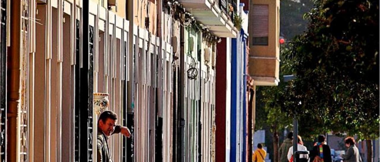 Viviendas de la calle Eugenia Viñes. | EFE