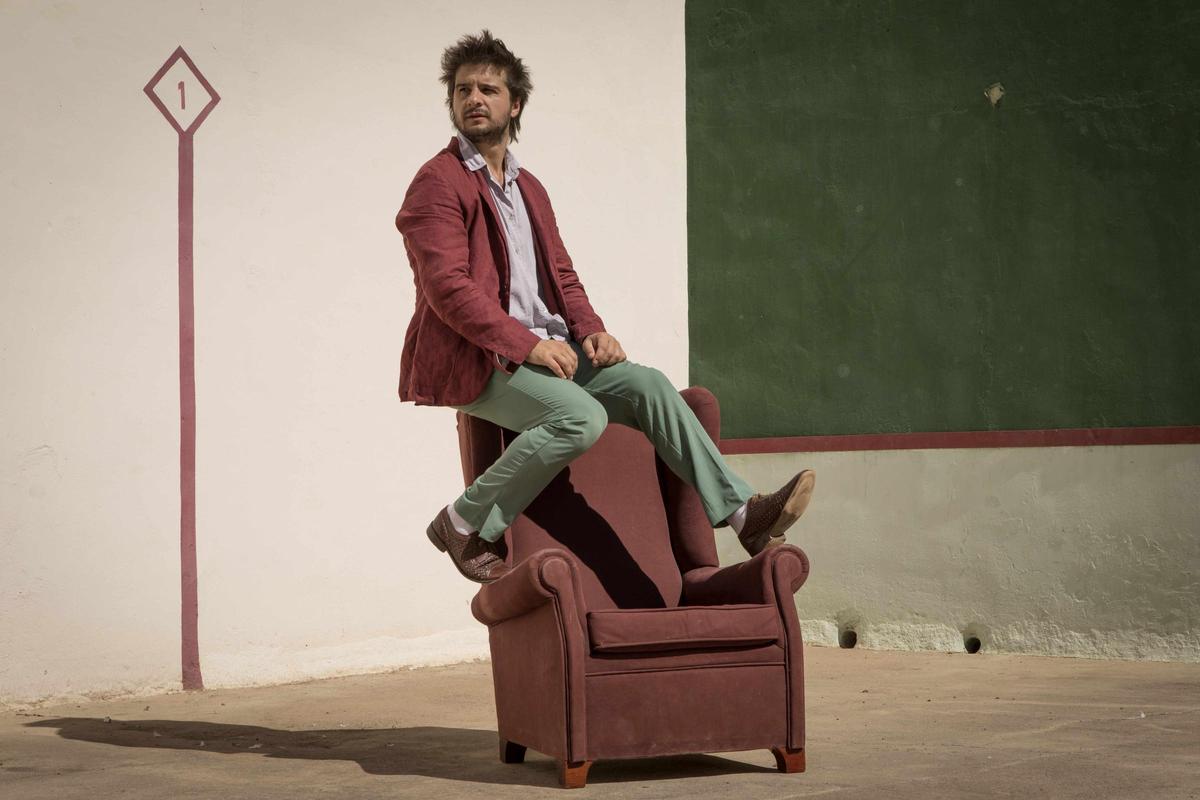 Mon Joan Tiquat es un proyecto del músico y compositor Joan Vila.