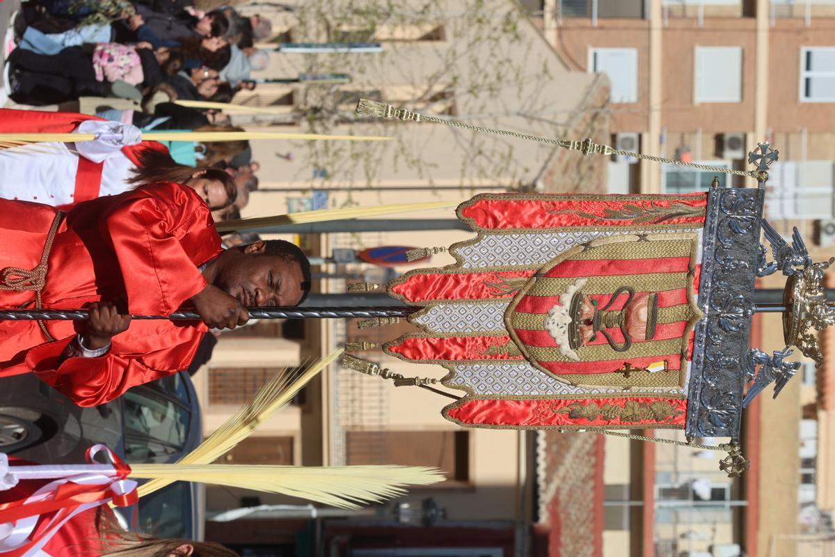 València da el pistoletazo de salida a los días grandes de la Semana Santa con la procesión del Domingo de Ramos