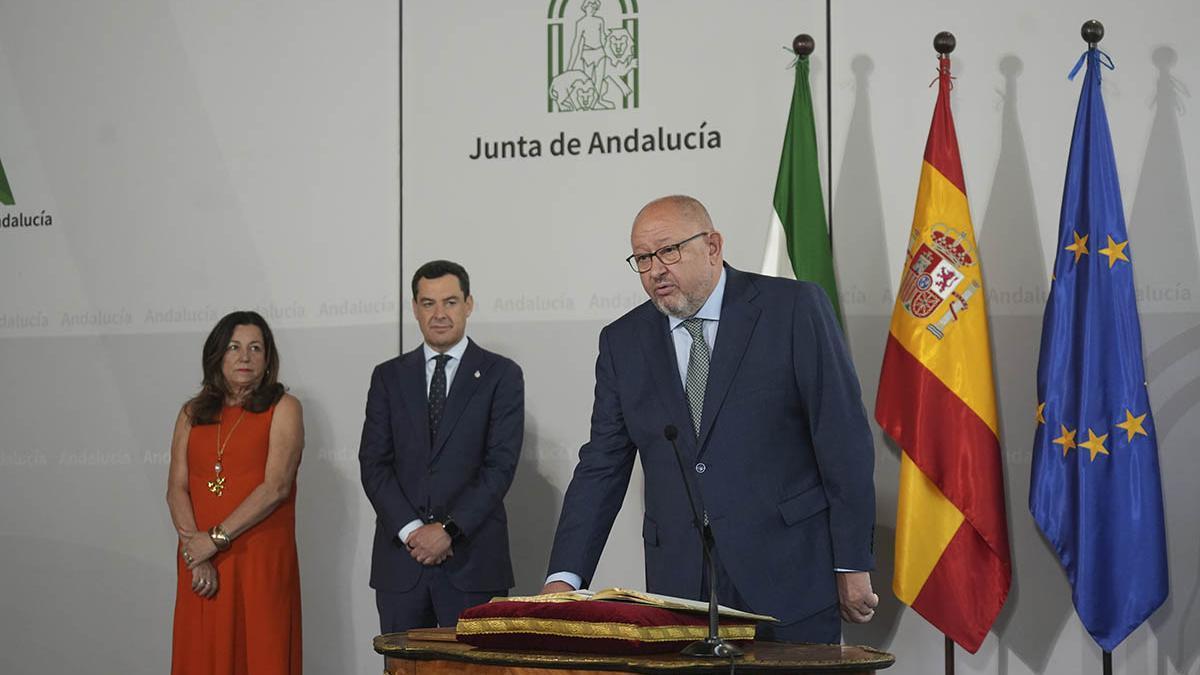 La toma de posesión de Manuel Torrablo como rector de la UCO, en imágenes