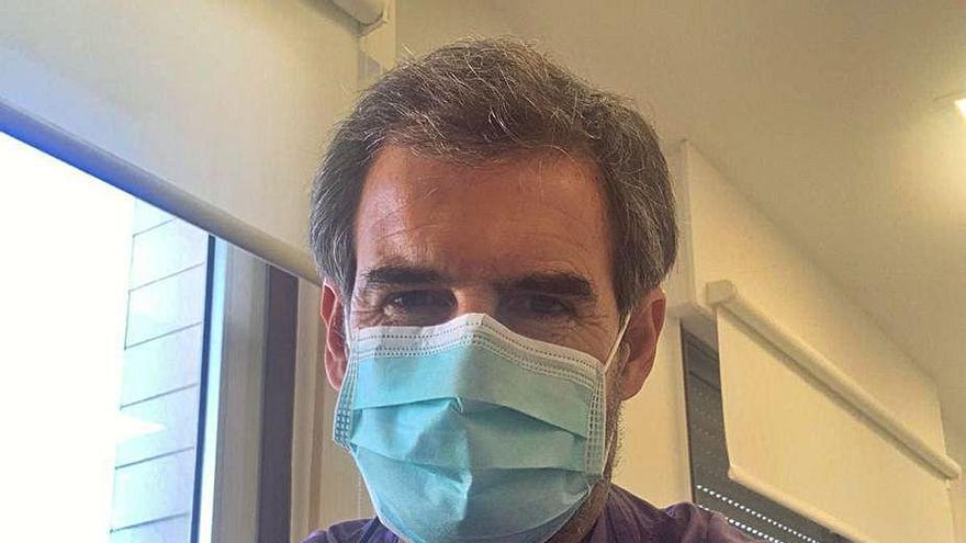 El doctor Lariño, médico del Deportivo.