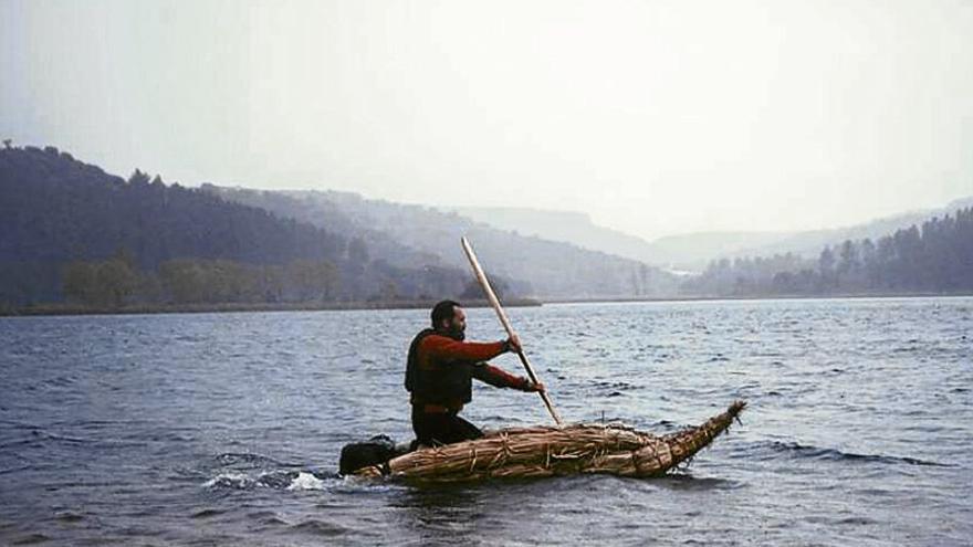 La expedición &#039;Aborigen&#039; en barcas de enea por el río llegará el 29 a Badajoz