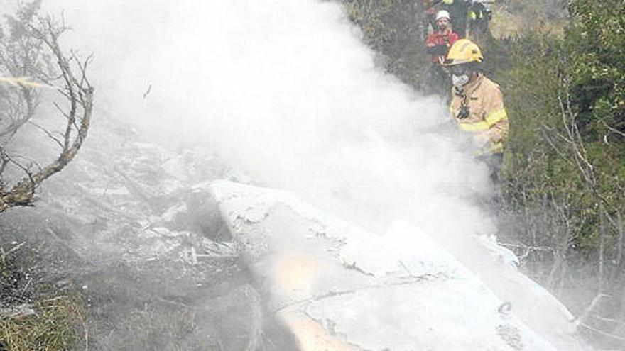 Dues persones moren en estavellar-se i incendiar-se una avioneta a Toses