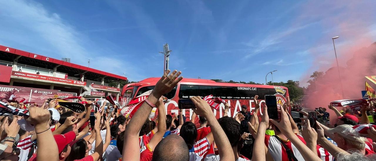 El Girona rep l&#039;escalf de l&#039;afició abans del play-off