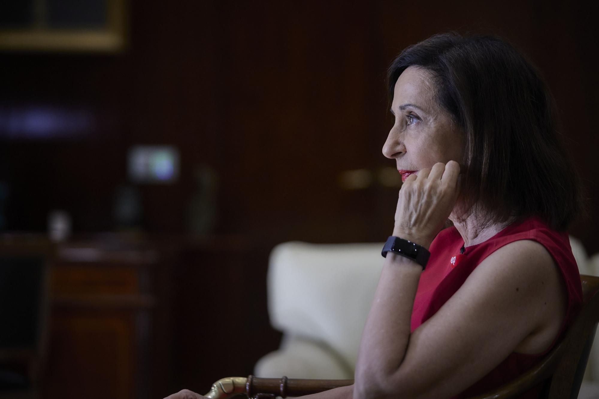 La ministra de Defensa, Margarita Robles, durante una entrevista para Europa Press en la sede ministerial.