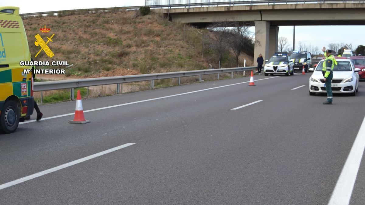 Investigan a un conductor por el atropello a dos ciclistas en un ...