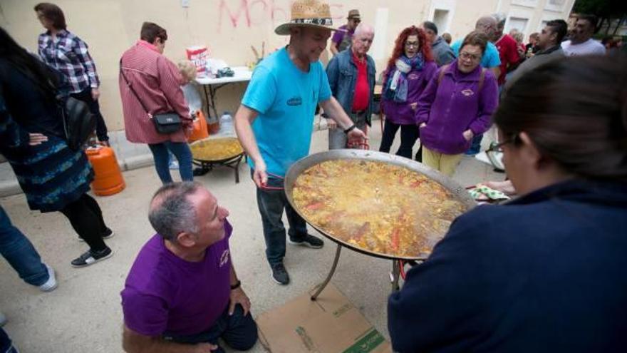 Un concurso de paellas ocupó la parte central del encuentro.