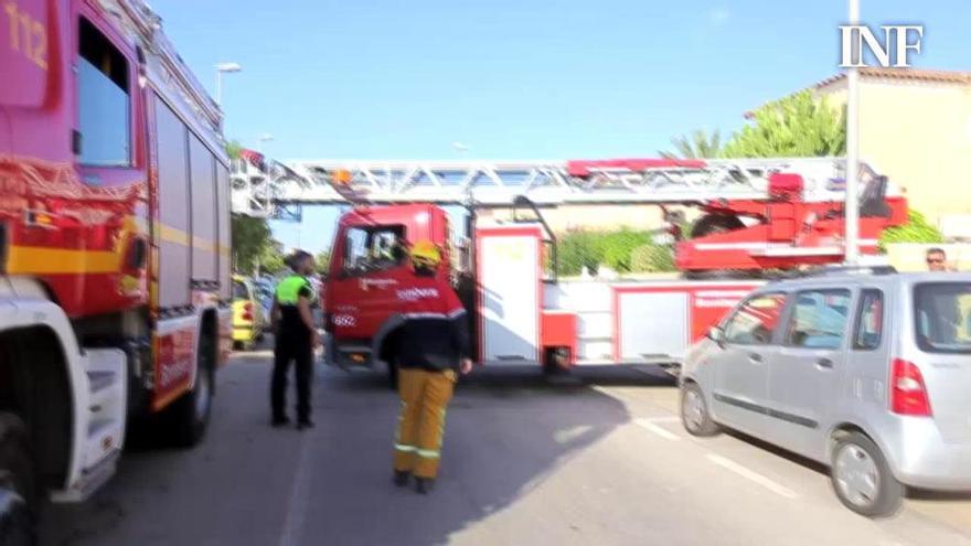 Espectacular derrumbe de una casa en Orihuela Costa