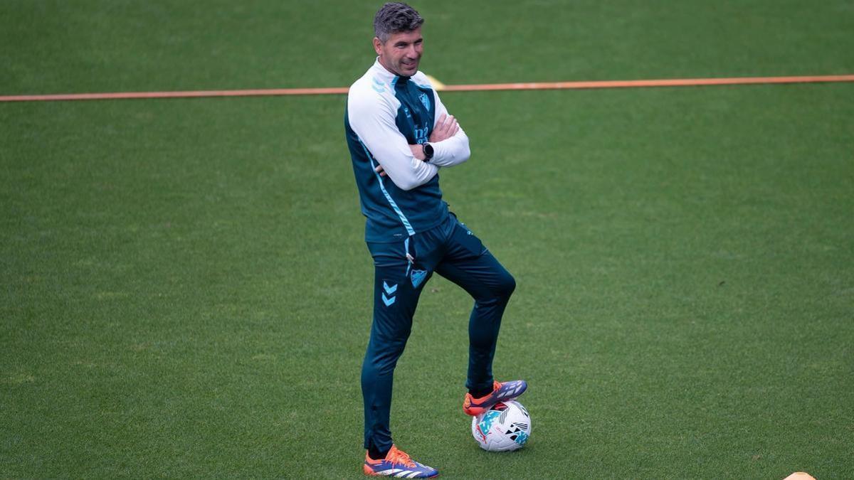 Juanfran Funes en un entrenamiento del Málaga CF.