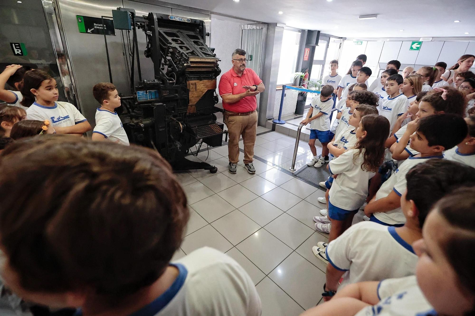 Visita del Colegio Echeyde a EL DÍA