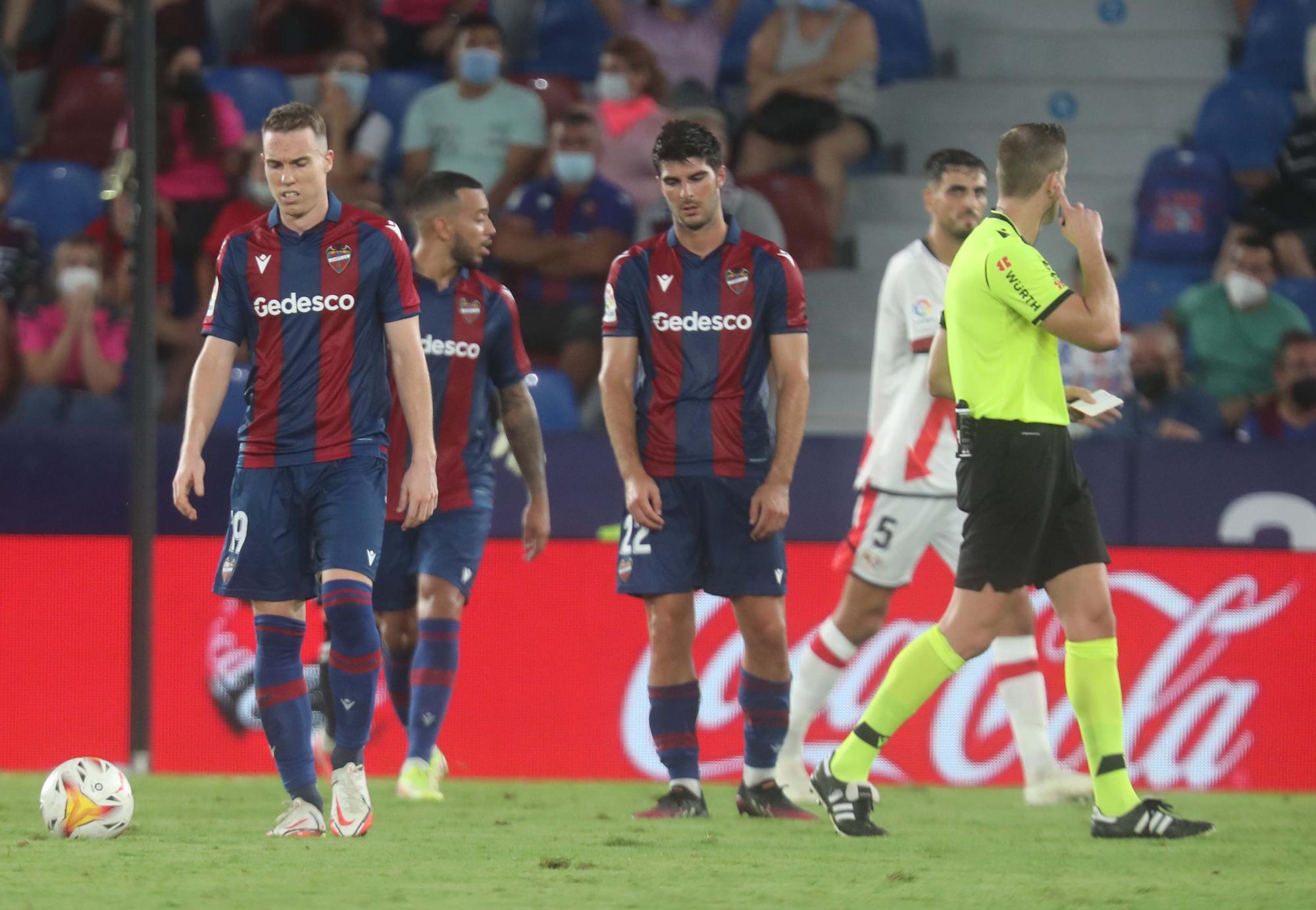 Levante UD - Rayo Vallecano en imágenes