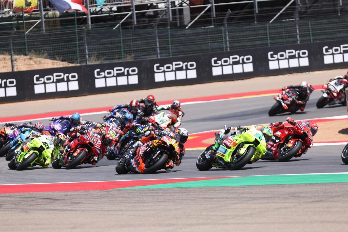 En imágenes | Los motores de MotoGP ya rugen en Motorland