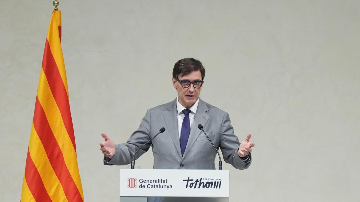 El presidente de la Generalitat Salvador Illa durante un acto de recibimiento de los jueces de paz el 10 de mayo de 2025, en Barcelona. (Archivo)